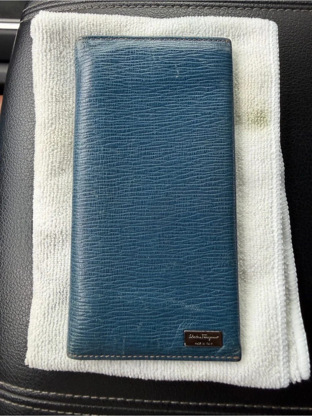 Authentic Salvatore Ferragamo Men’s Blue Leather Long Wallet w/COA